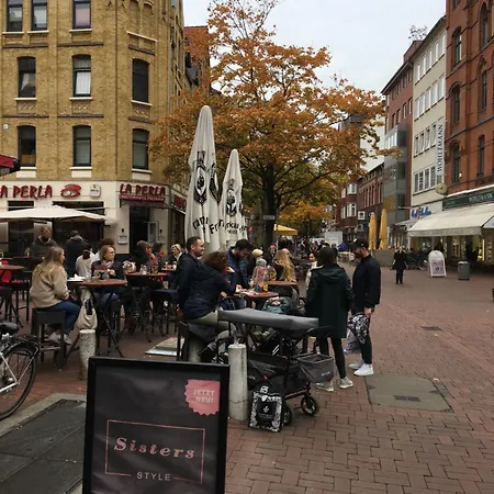Messezimmer Mit Direktverbindung U-bahn Hannover